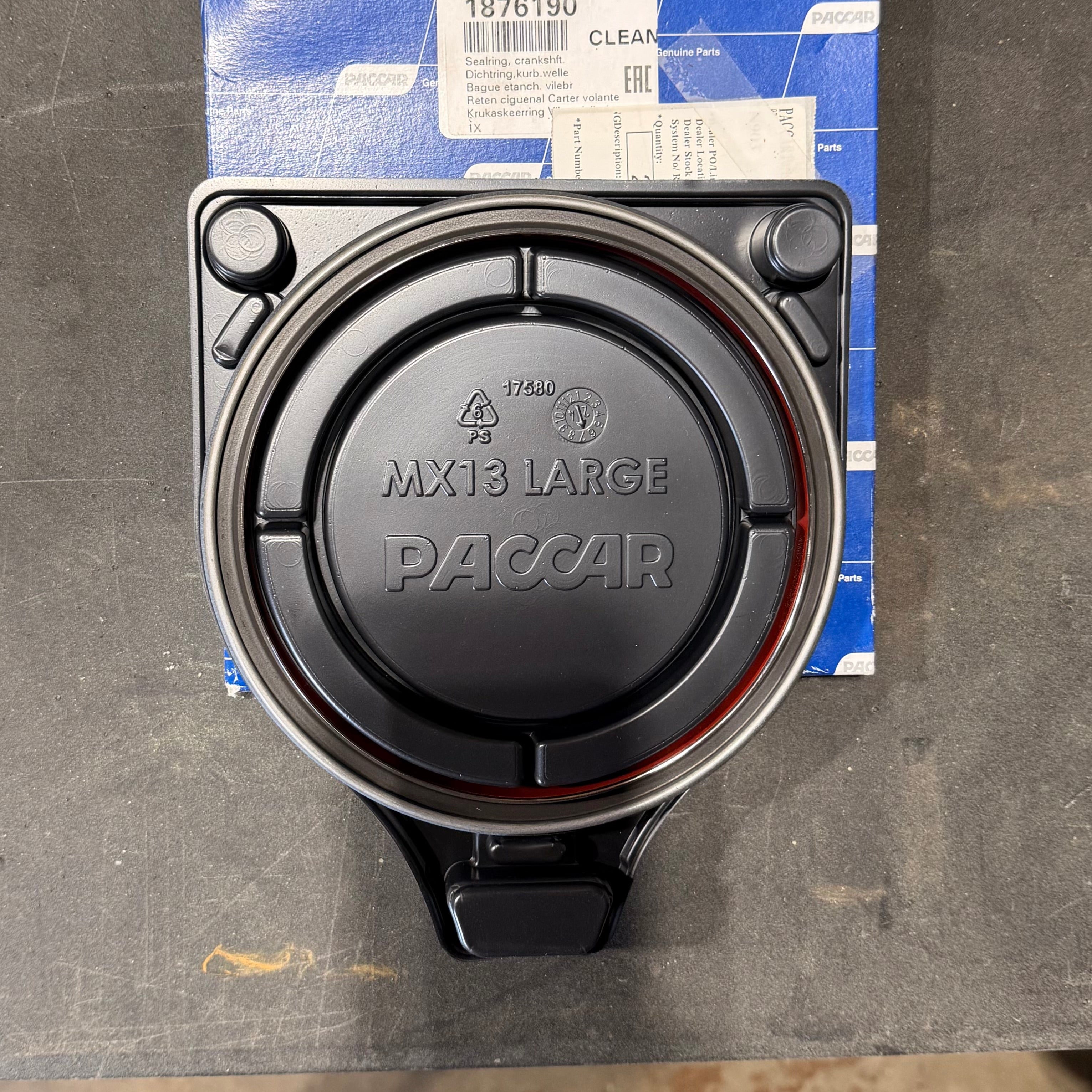 1876190 Paccar Rear Crankshaft Oil Seal